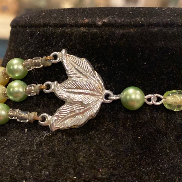 Japan 3 Strand ArtGlass and Lucite Beaded Necklace with Silver Tone Accents - Picture 7 of 8